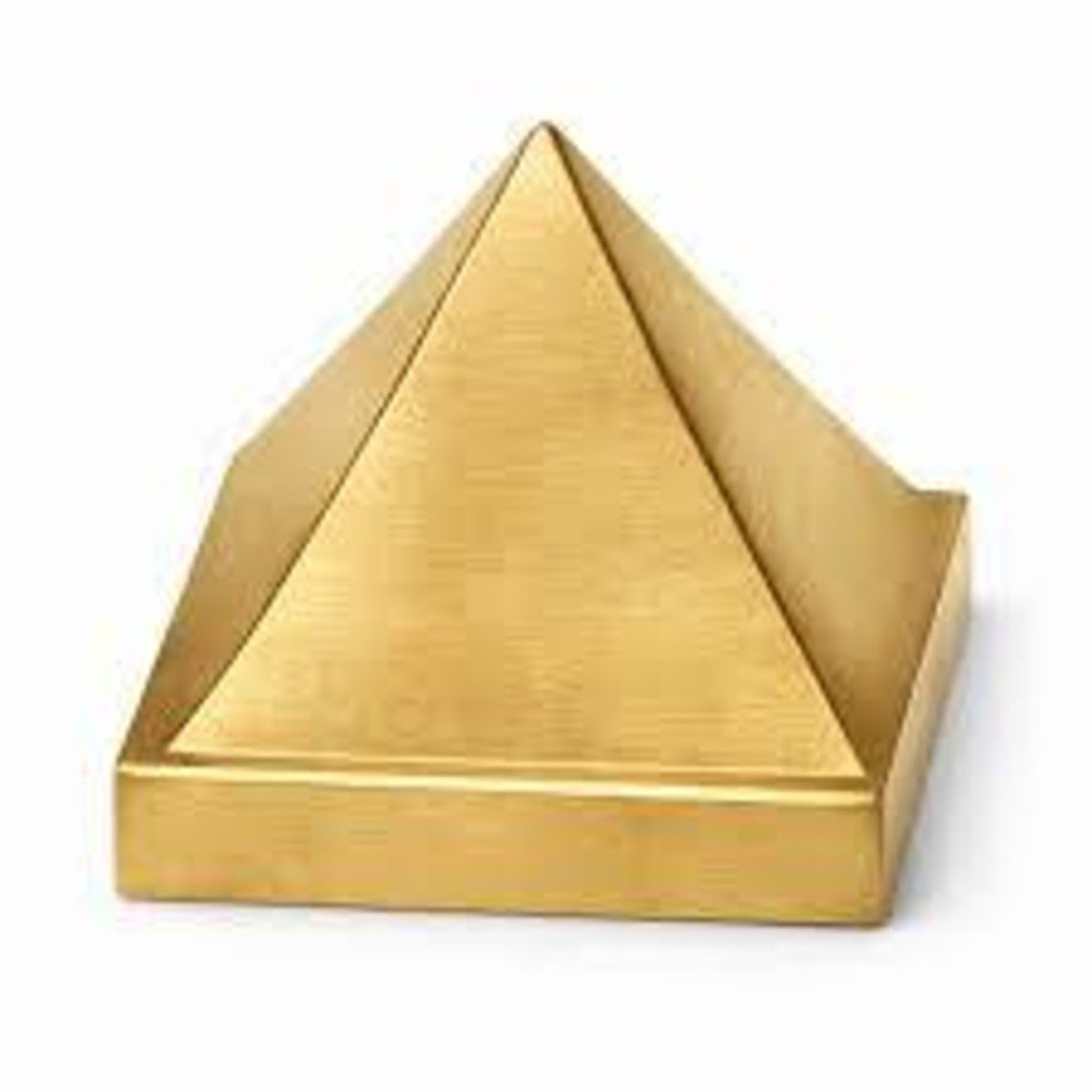 Brass Solid Pyramid 879 gm