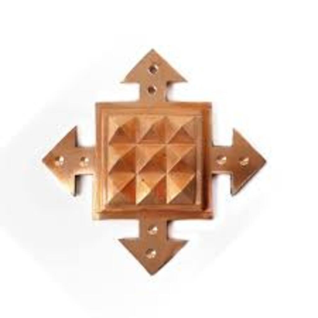 Copper 4 Direction Arrow Plate with 9 Pyramids 6 Inches (set of 2)